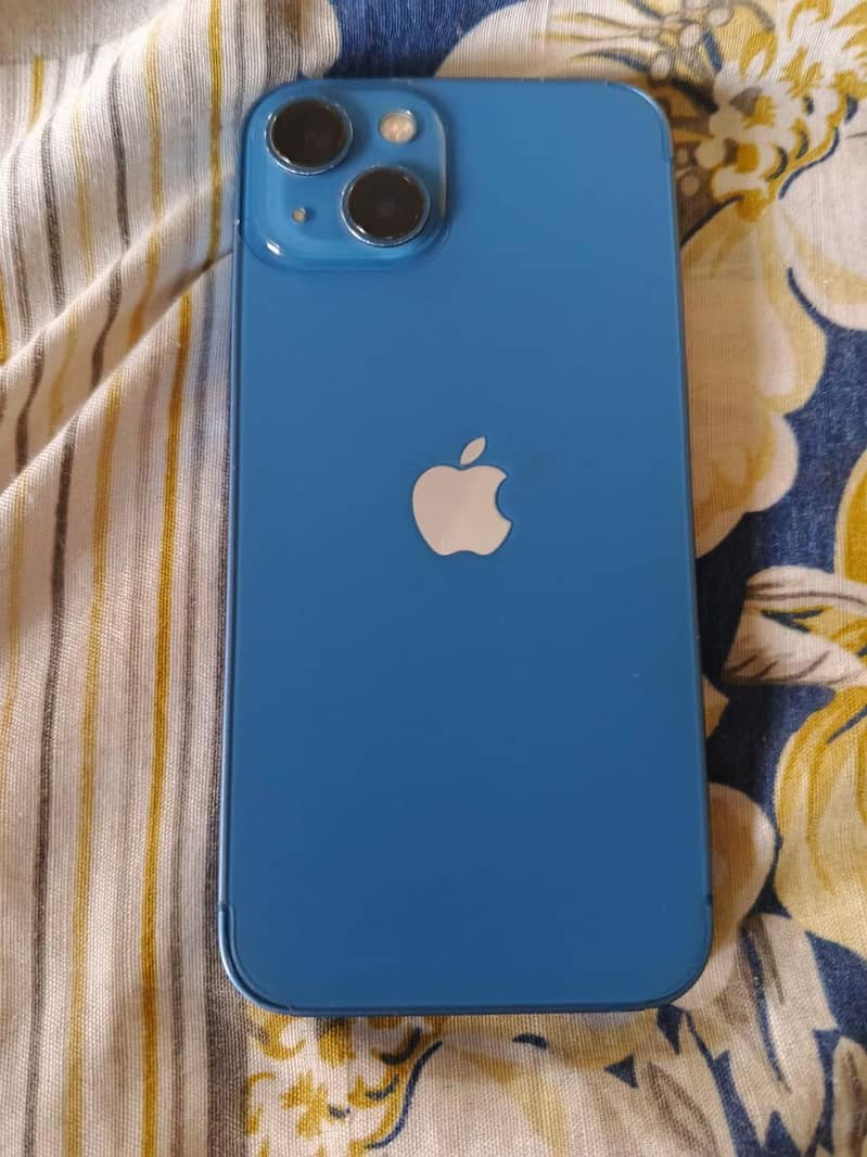 Apple iPhone 13 4