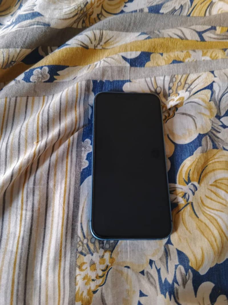 Apple iPhone 13 9