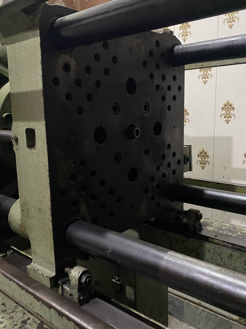 injection moulding machine nessei 40 ton 1990 model 2