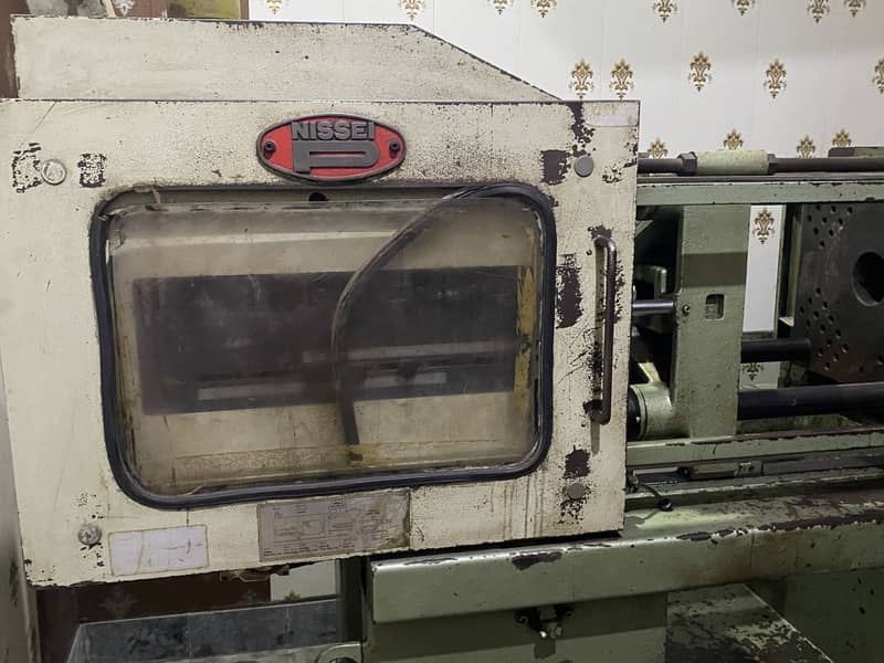 injection moulding machine nessei 40 ton 1990 model 3