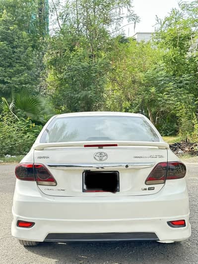 Toyota Corolla Altis 2012