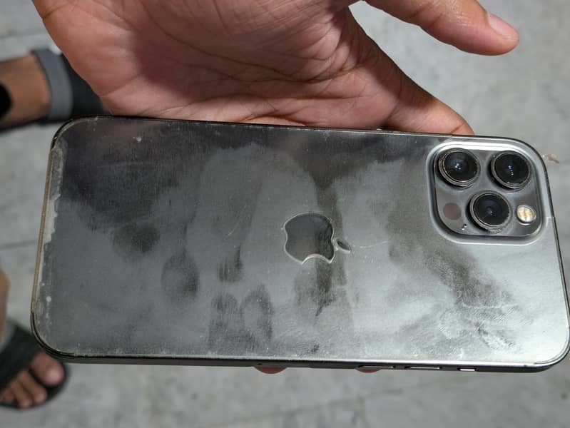 Apple iPhone 12 Pro Max 2