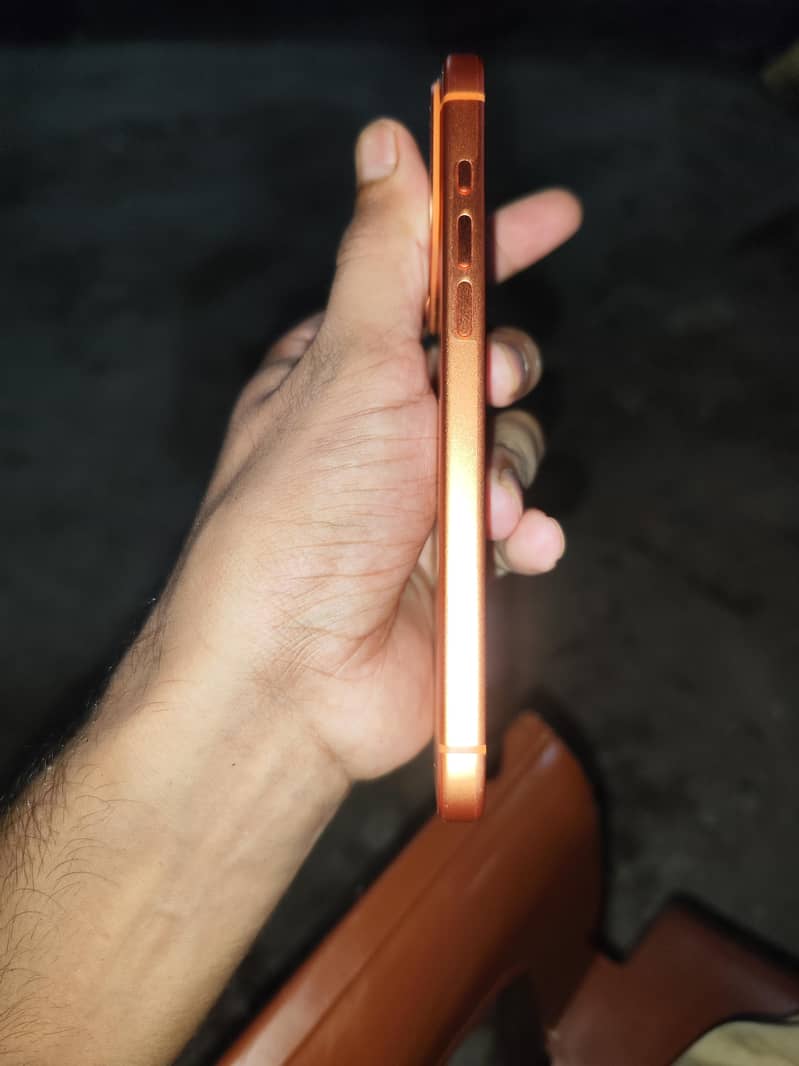Apple iPhone 17 Pro Max 5