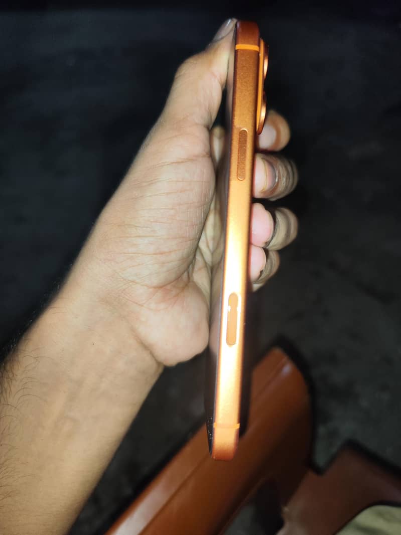 Apple iPhone 17 Pro Max 6