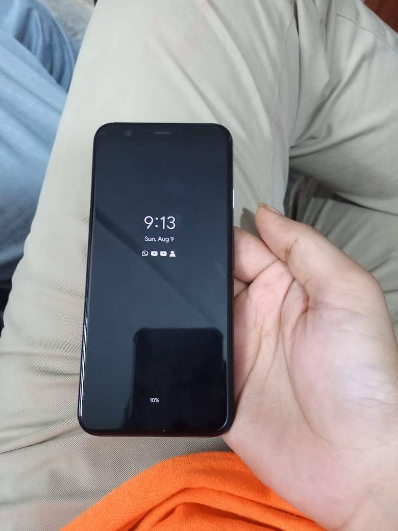 Google Pixel 4 3