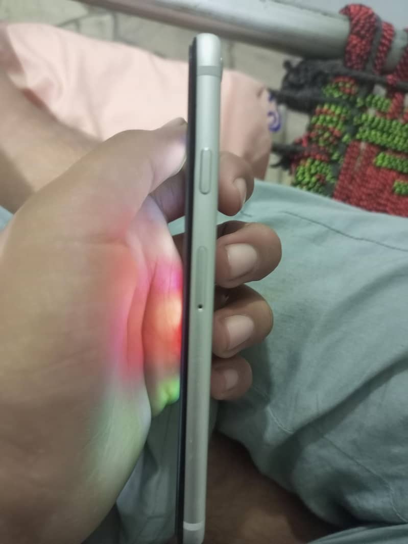 Apple iPhone 6 2