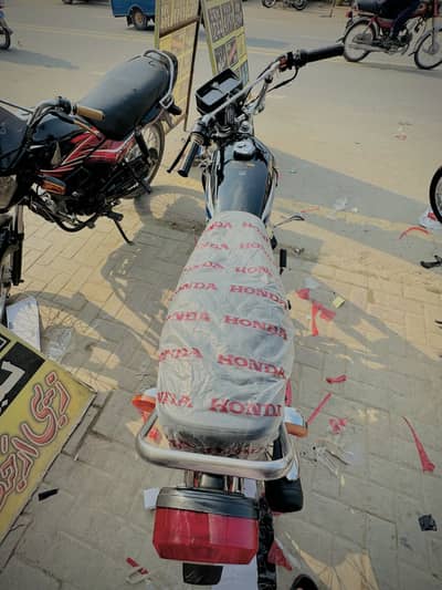 Honda 125cc 2024/25 all documents ok 10/9