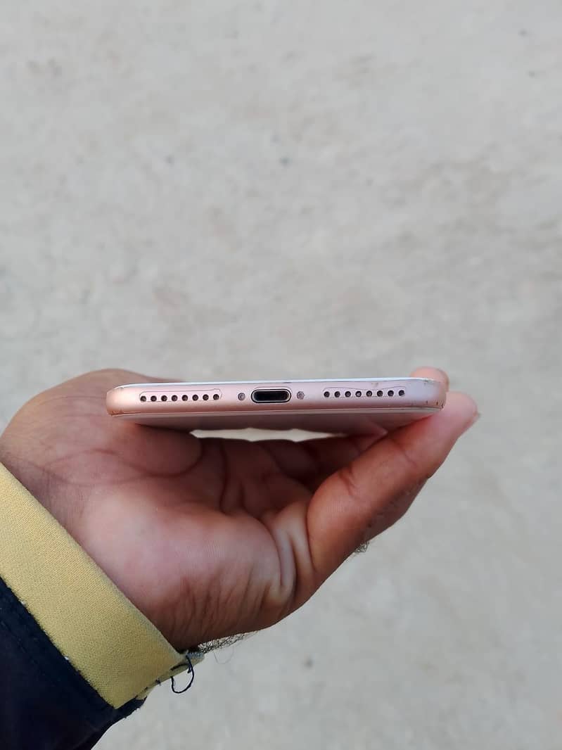 Apple iPhone 8 Plus 2
