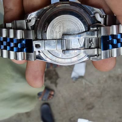 sale for watch  urgent need money