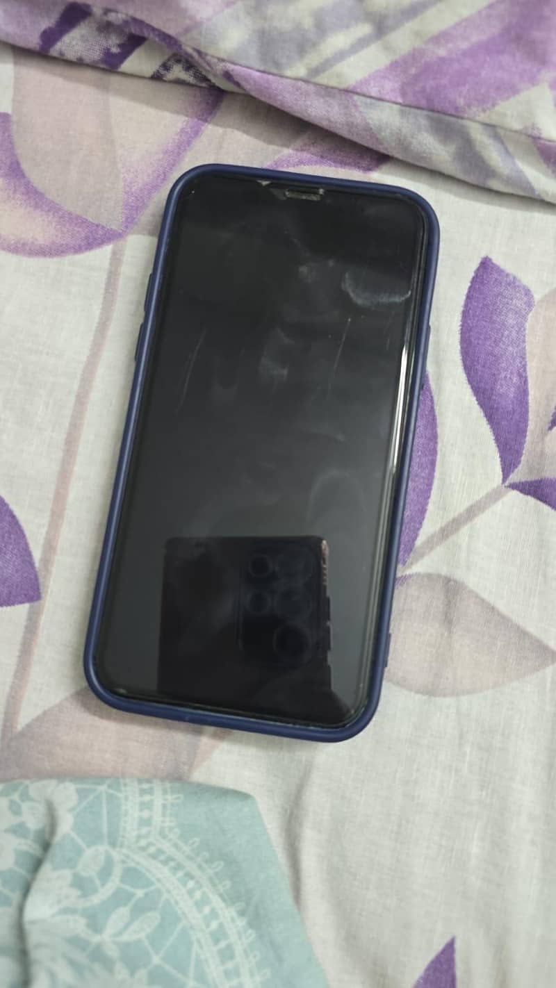 Apple iPhone 11 Pro 2