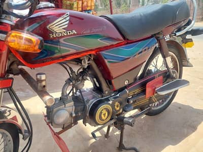 Honda CD 70 urgent for sale WhatsApp 03, 09, 66 98,137