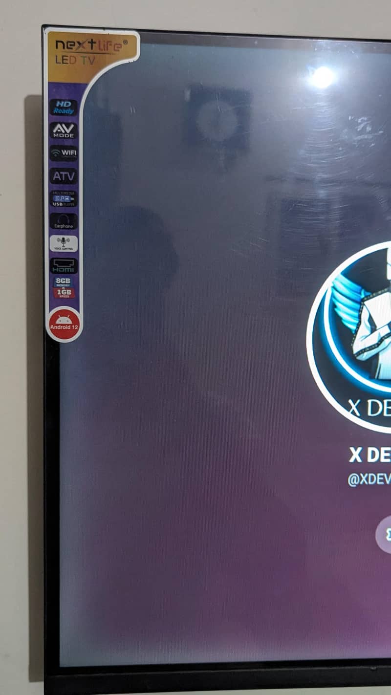 LED 32 INCH 1