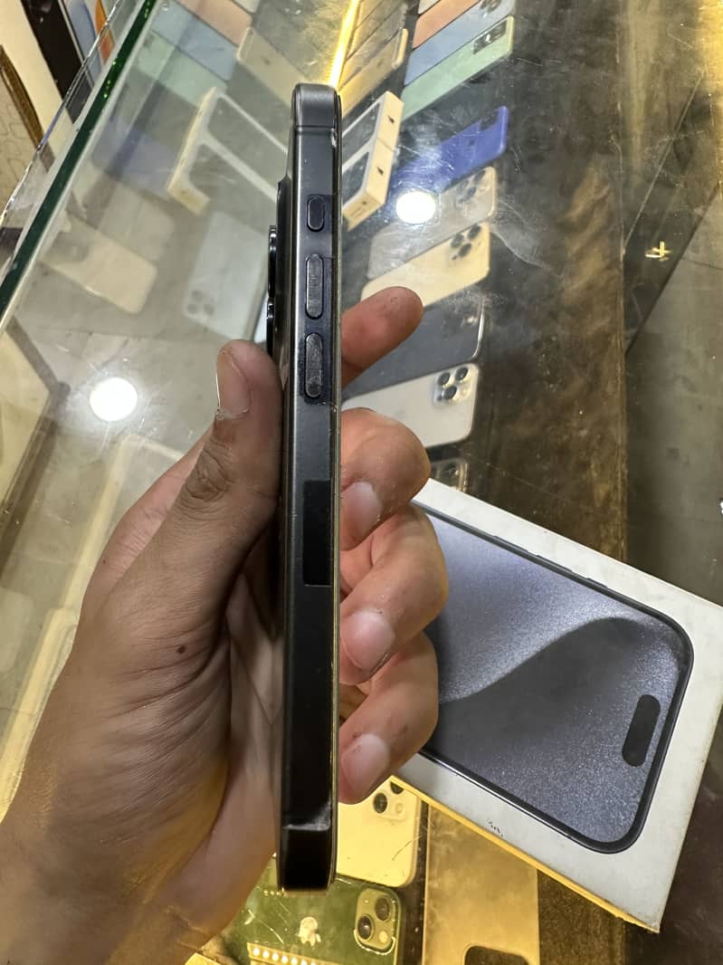 Iphone 15 pro 3