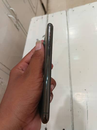 Apple iPhone 11 Pro
