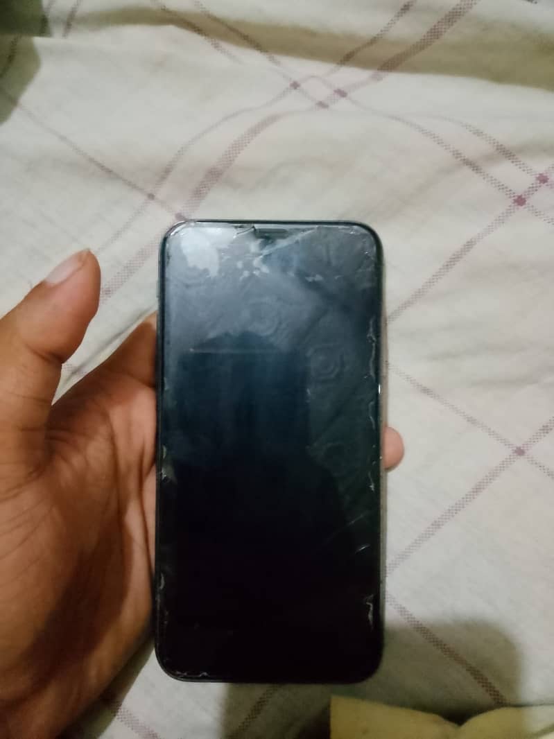Apple iPhone XS 1