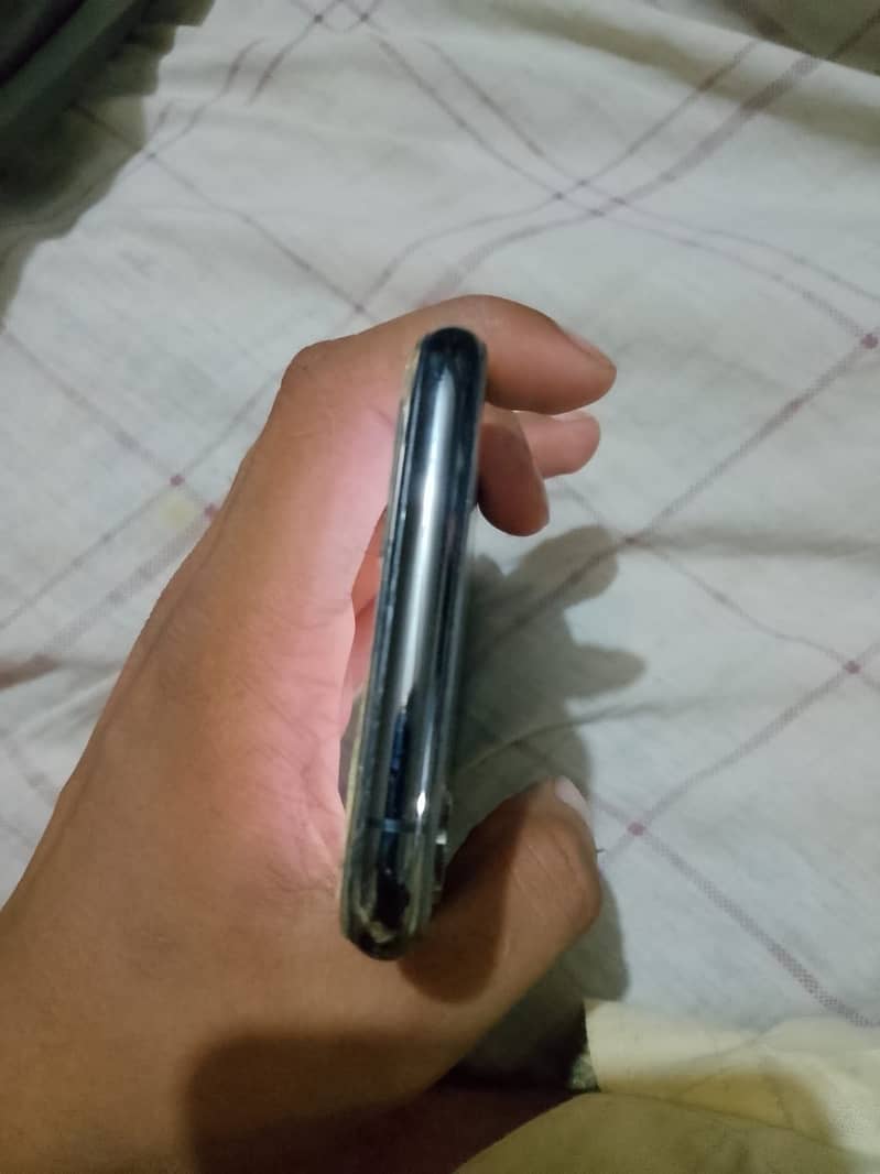 Apple iPhone XS 2
