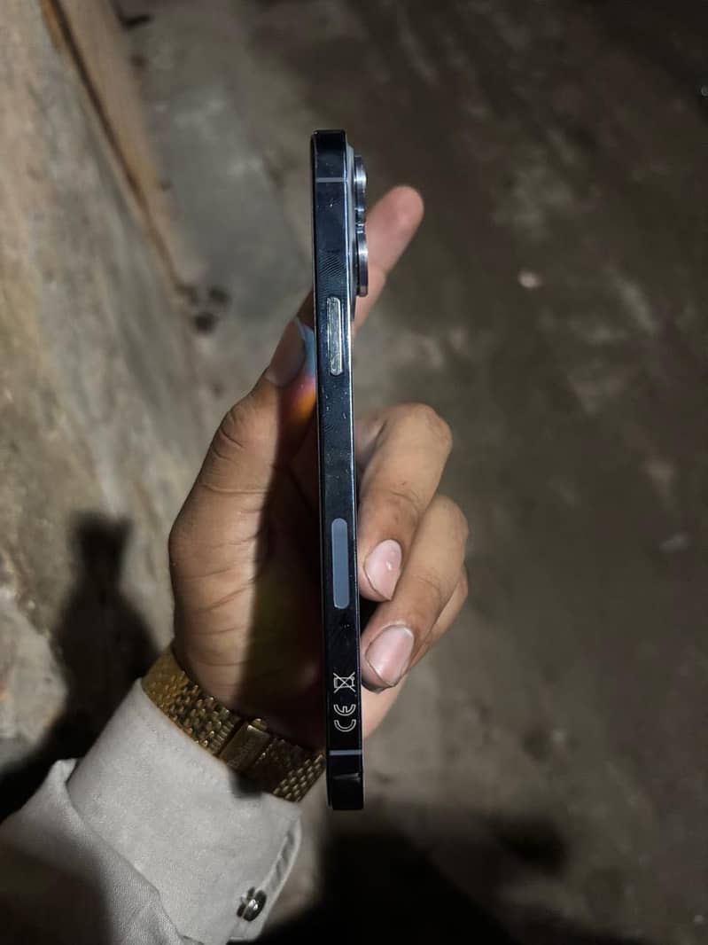 Apple iPhone 13 Pro Max 5