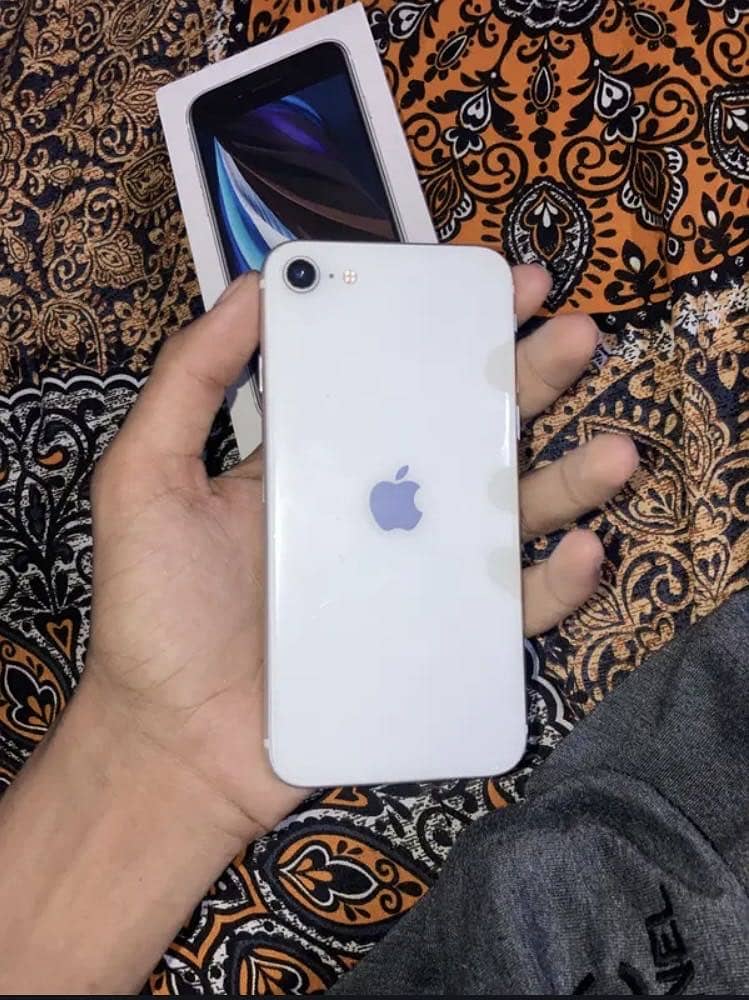 Apple iPhone SE 0