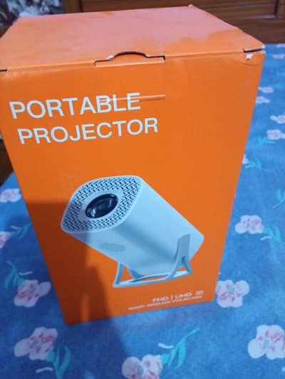 projector portable FHD UHD . 4k