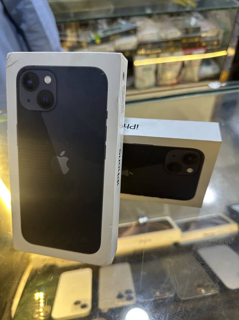 Apple iPhone 13 1