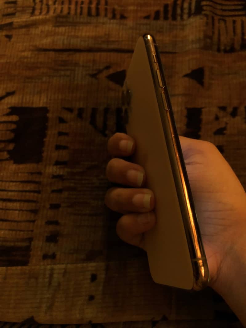 Apple iPhone 11 Pro 3