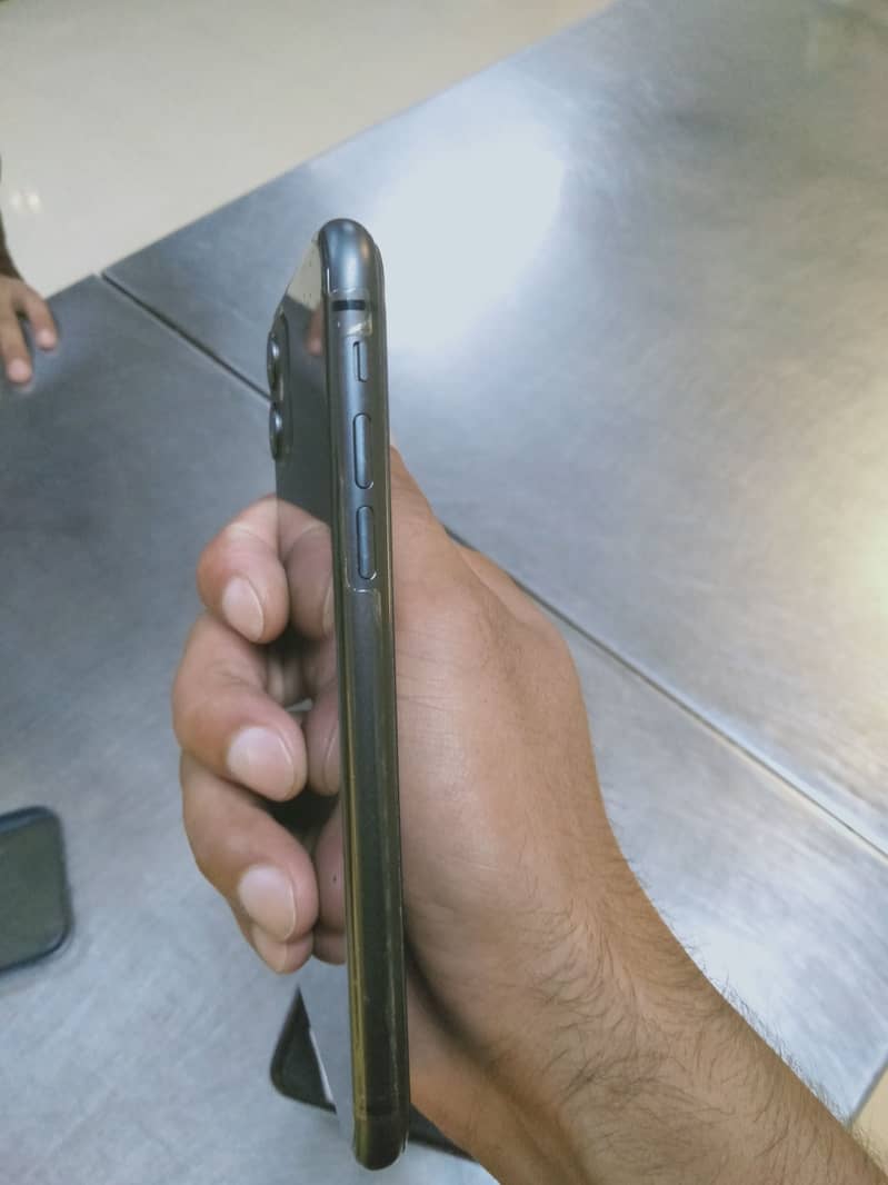Apple iPhone 11 11