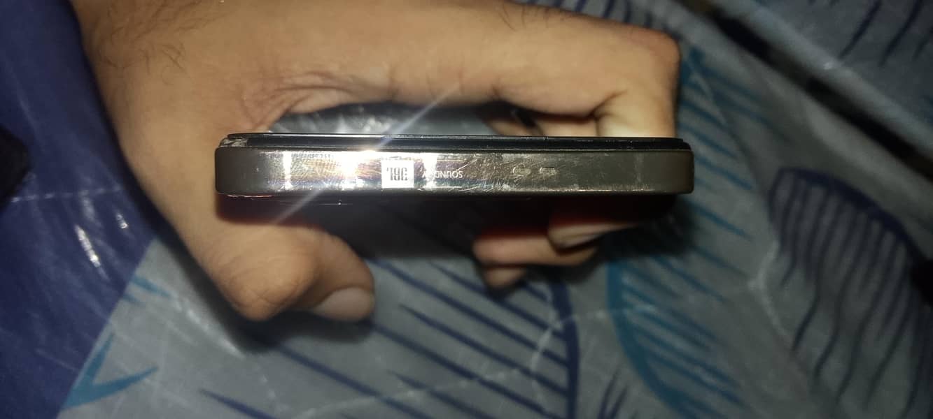 Infinix Note 30 4