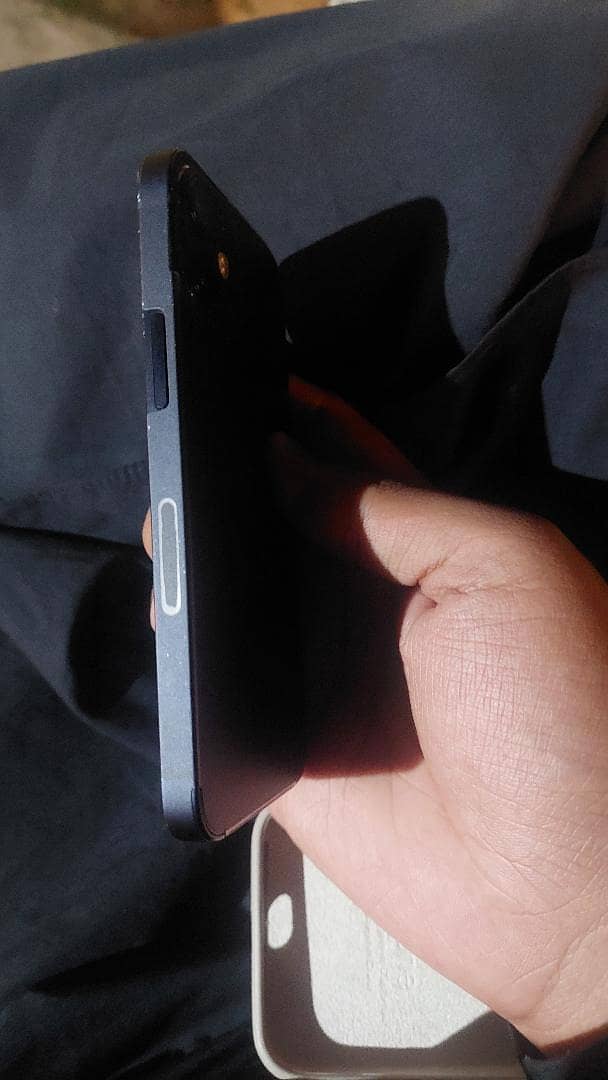 Iphone 12 mini jv 3