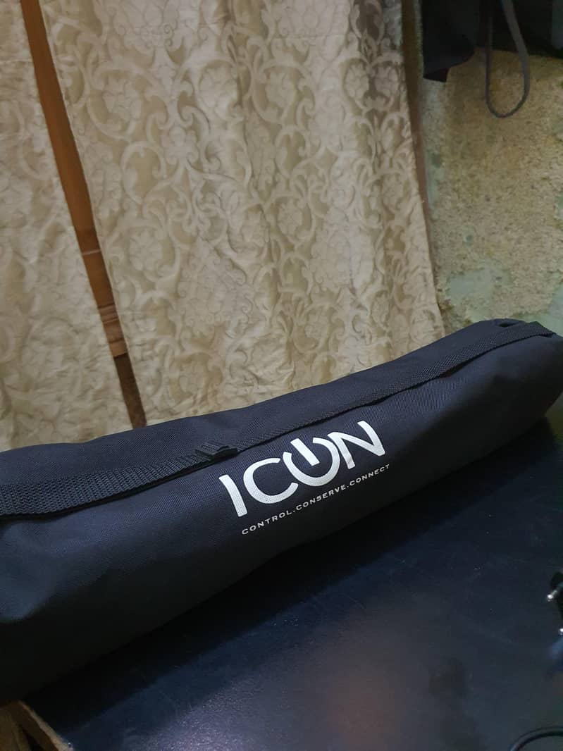 Icon Tripod 1
