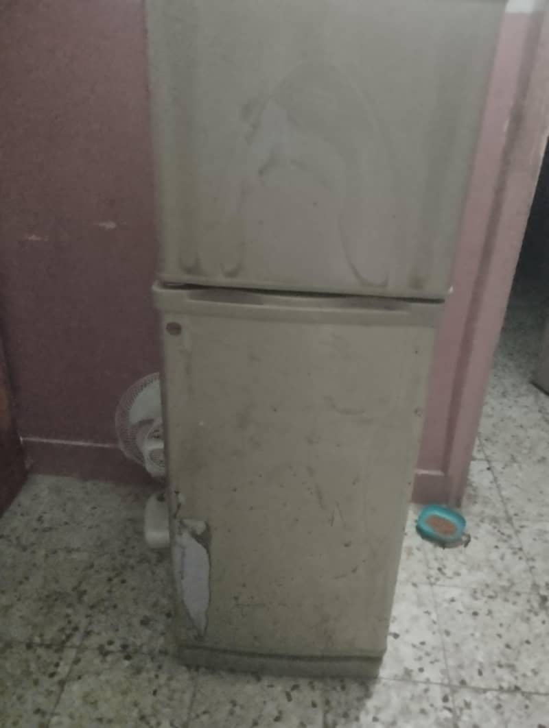 old dawlance fridge 0