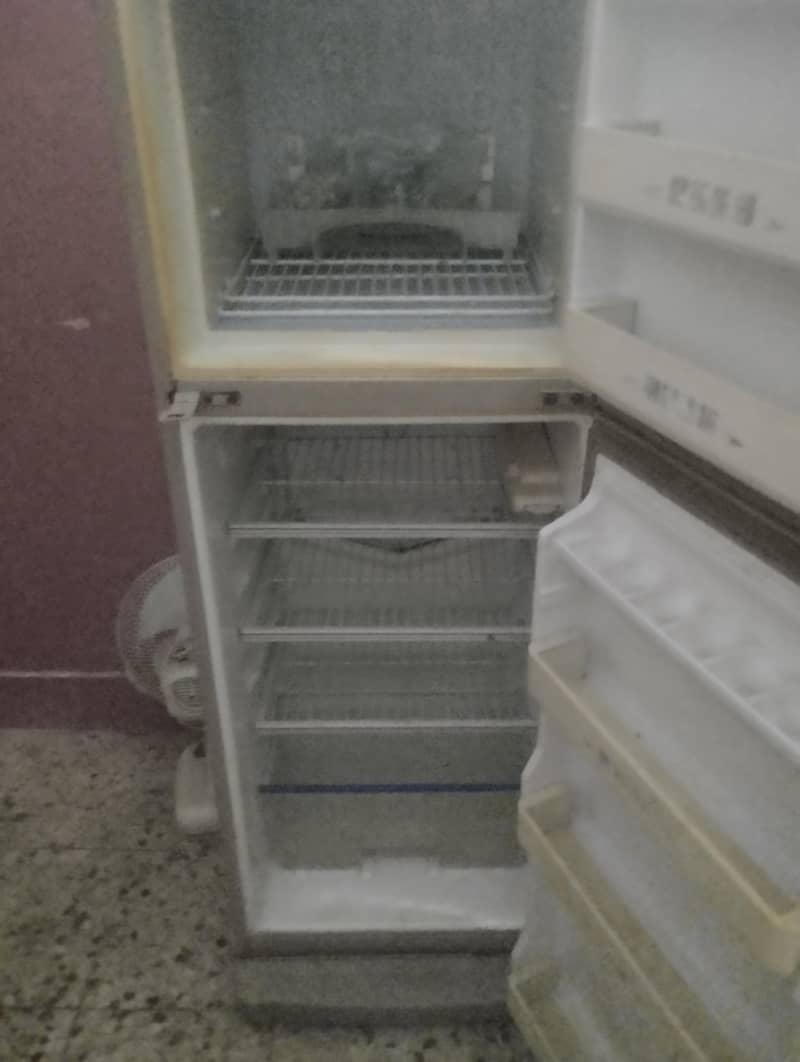 old dawlance fridge 3