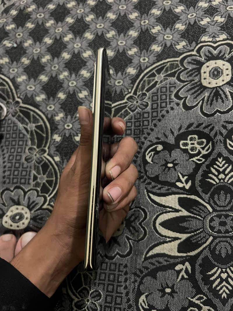 Infinix Note 40 Pro 3
