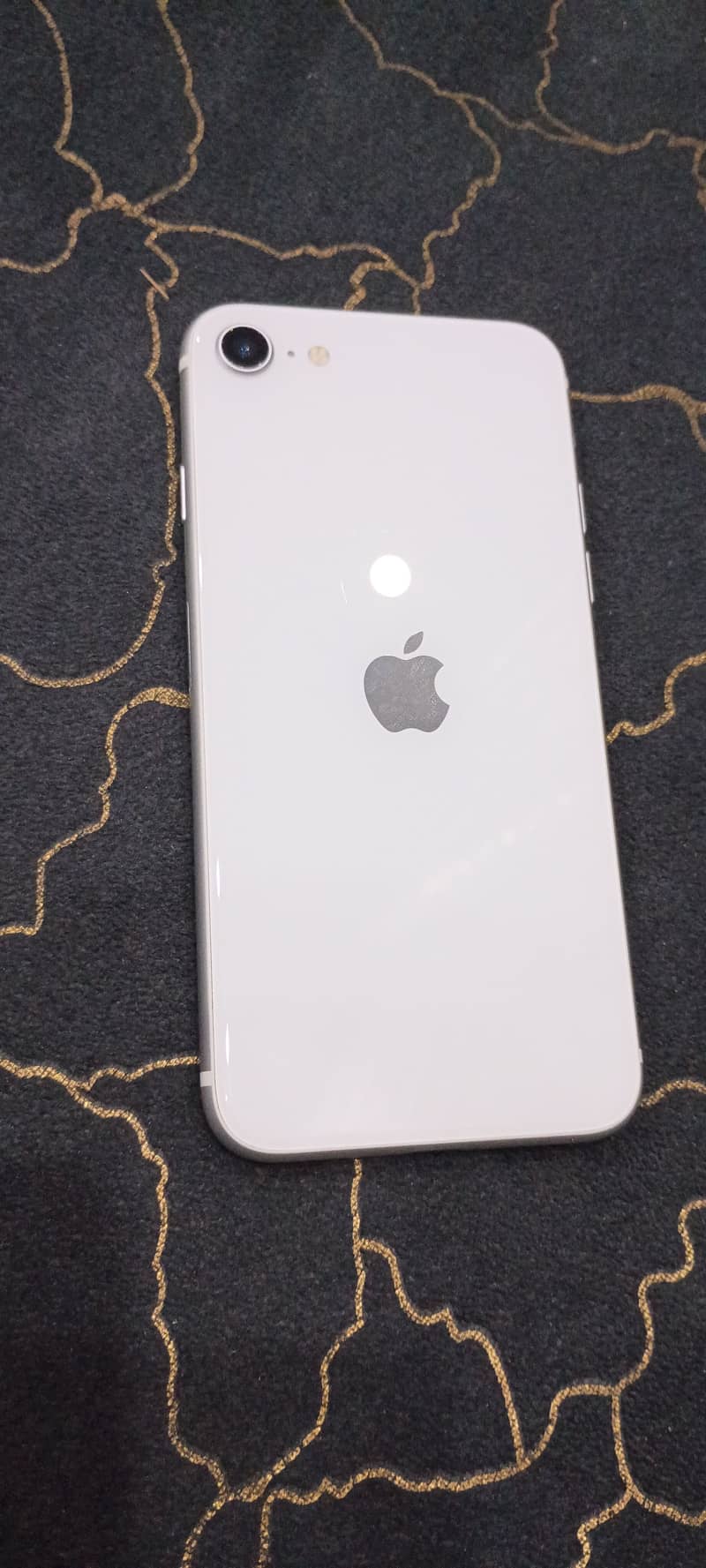 Apple iPhone SE 0