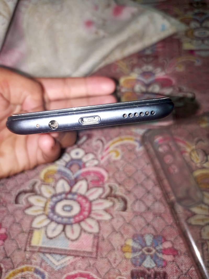 Tecno Spark 7 Pro 4