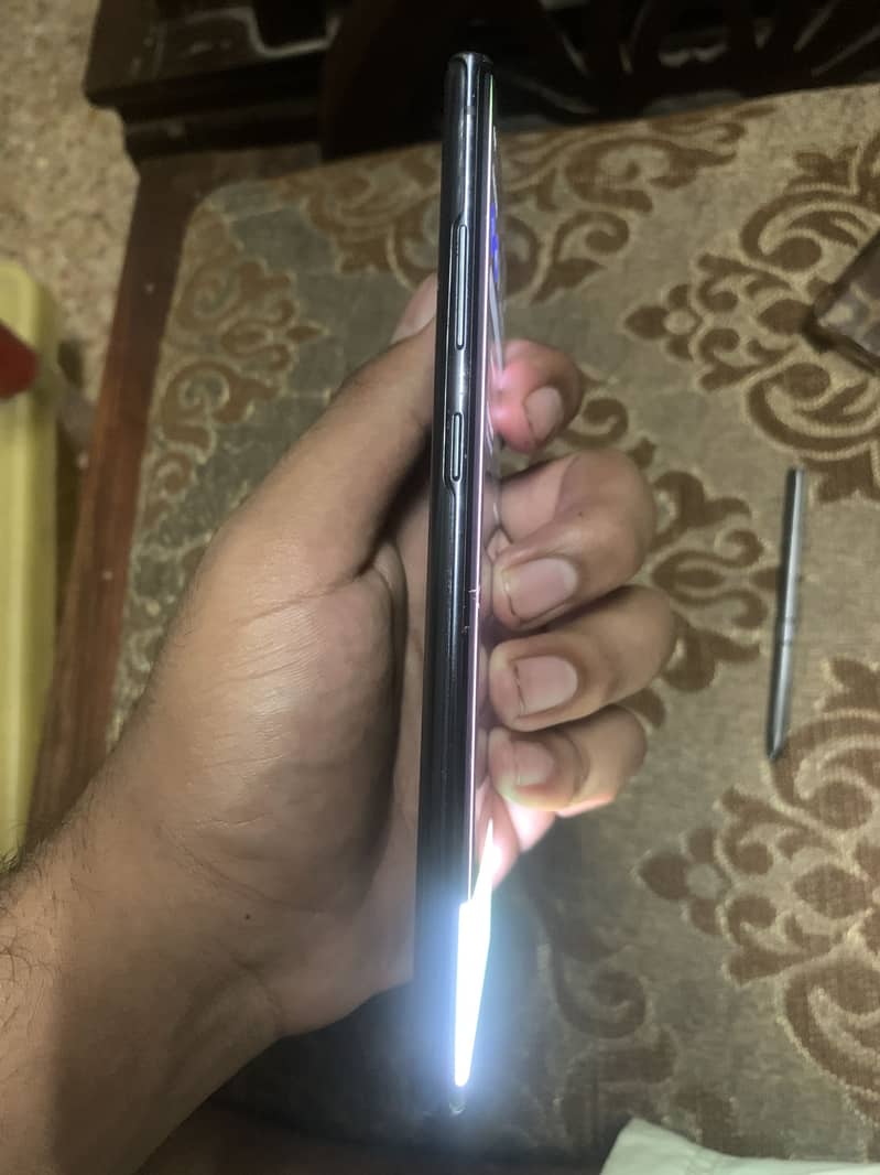 Samsung Mobile Note 10 Plus 6