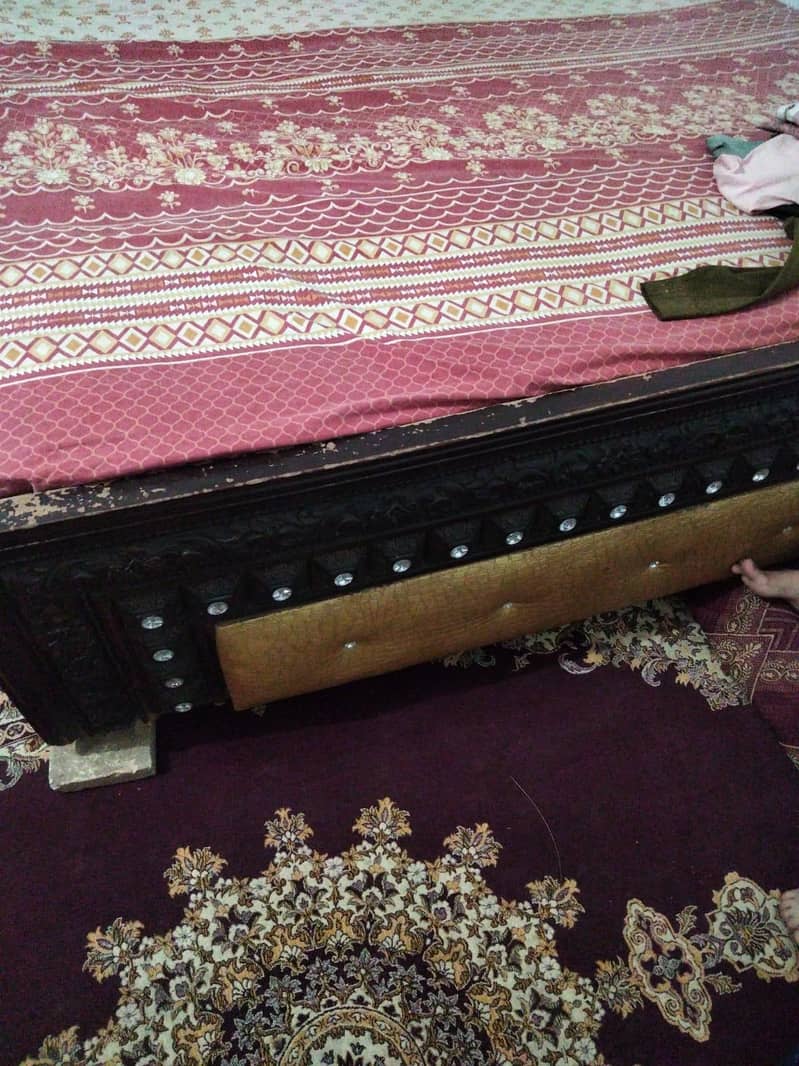 king size bed 1