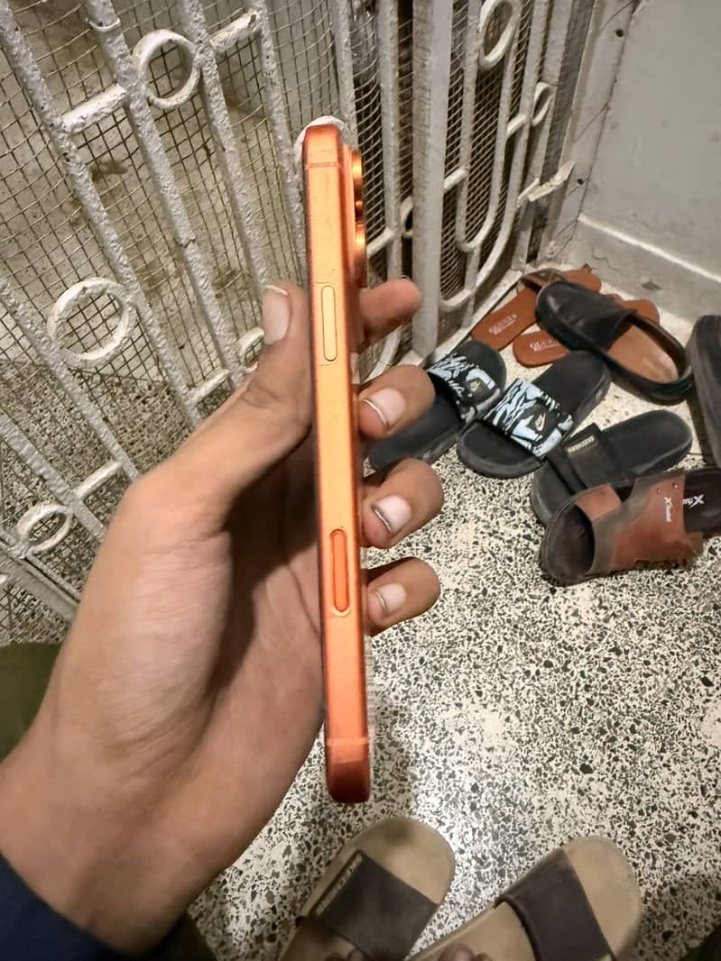 Apple iPhone 17 Pro Max 5