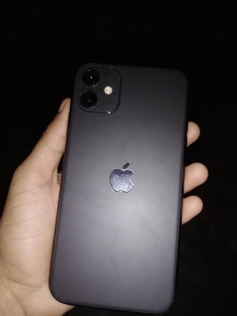 Apple iPhone 11 3
