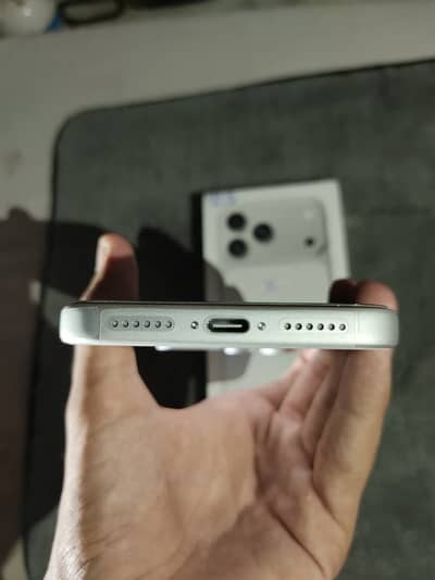 iPhone 17 pro max brand New