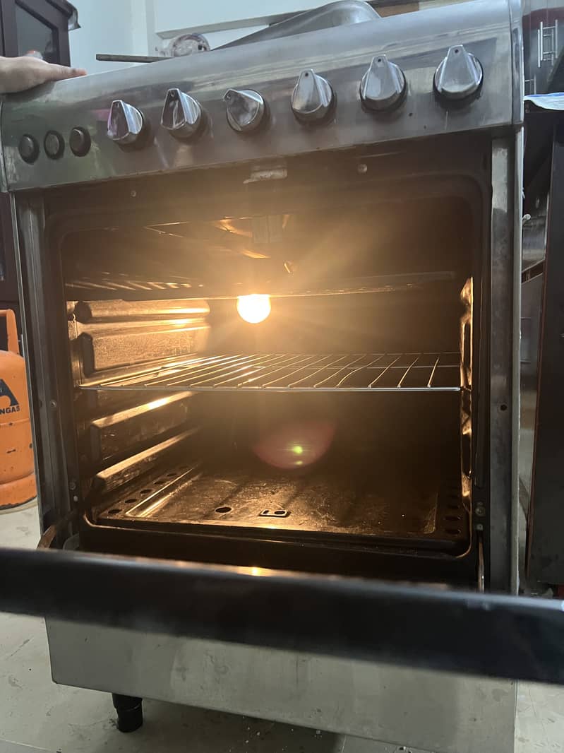 Imported Cooking Range 3