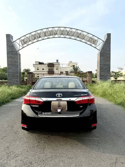 Toyota Corolla Altis 2015
