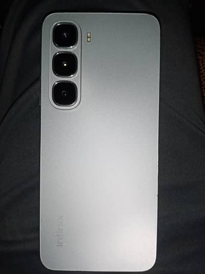 Infinix hot 60i 6/128