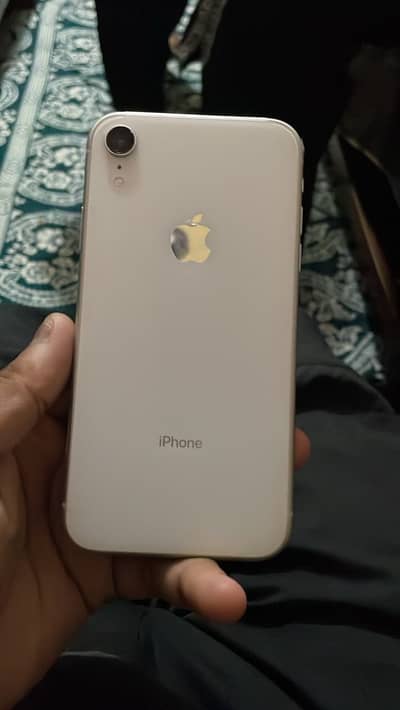 Apple iPhone XR