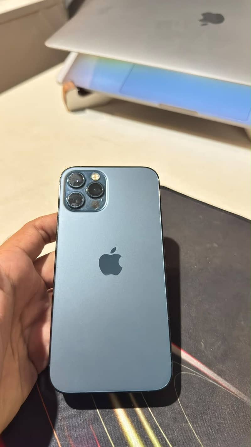 Apple iPhone 12 Pro 4