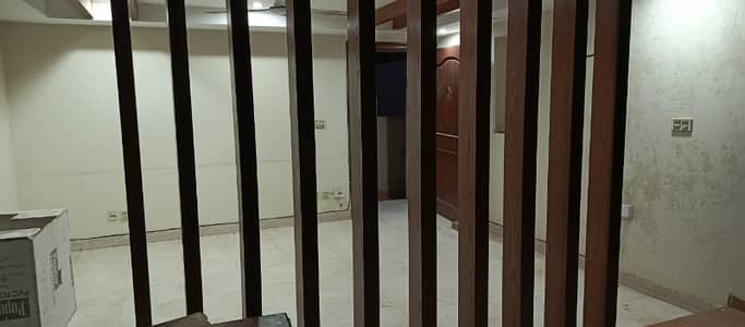 10 Marla Corner Floor Available For Rent On Main Maulana Shoukat Ali Road With Huge Parking Place