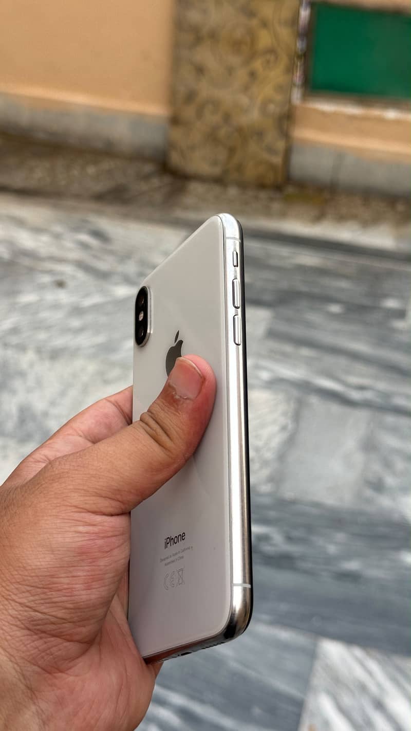 Apple iPhone X 2