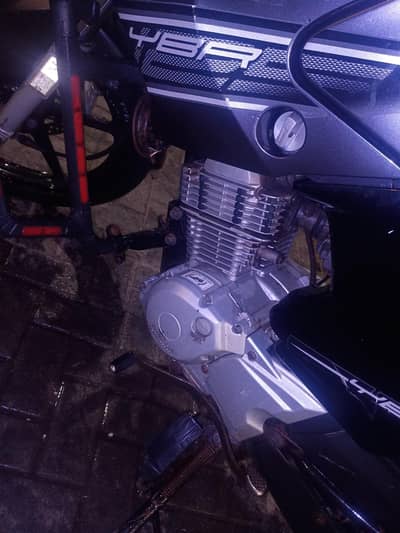 Yamaha YBR full genuine