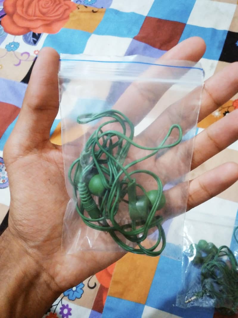 3 Handsfree 2