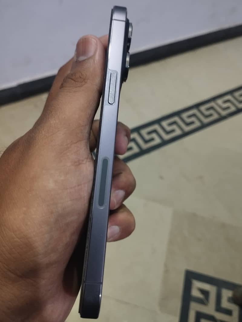 Apple iPhone 14 Pro Max 6