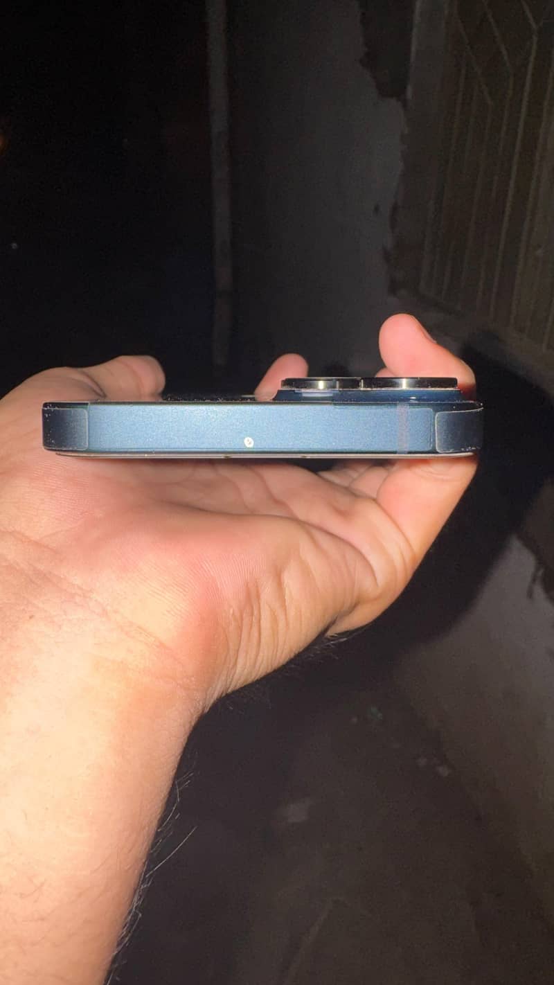 iPhone 14 jv 4